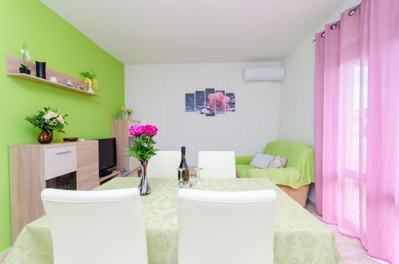 Apartment Branko Lopar Exterior photo