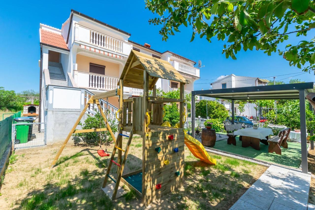 Apartment Branko Lopar Exterior photo